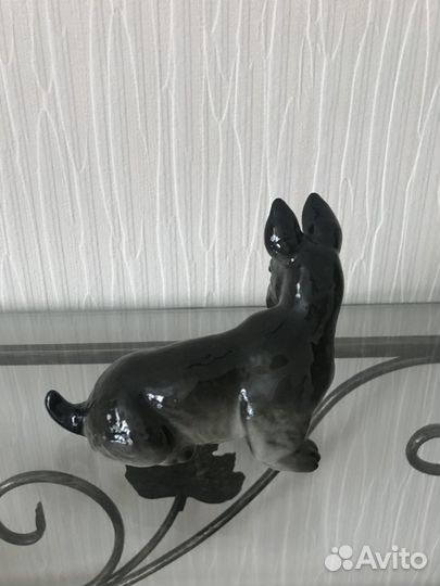 Статуэтка фарфоровая скотч-терьера лфз Винтаж