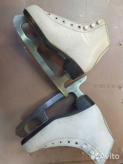 Продам коньки, размер 34