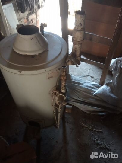 Аппарат отопительный газовый бытовой с водяным кон