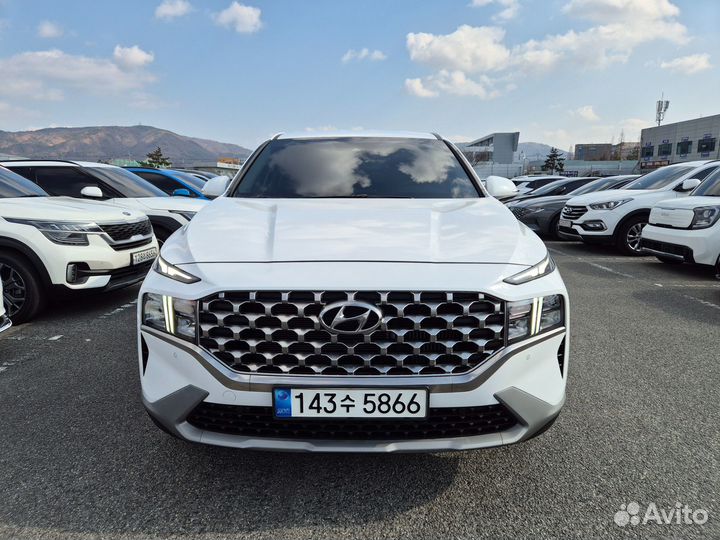 Hyundai Santa Fe 2.2 AMT, 2022, 5 000 км