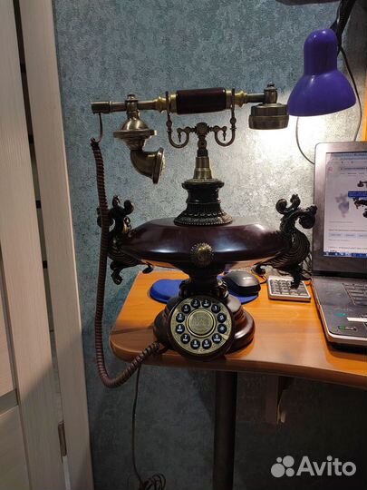 Телефонный аппарат ретро. Не использовался
