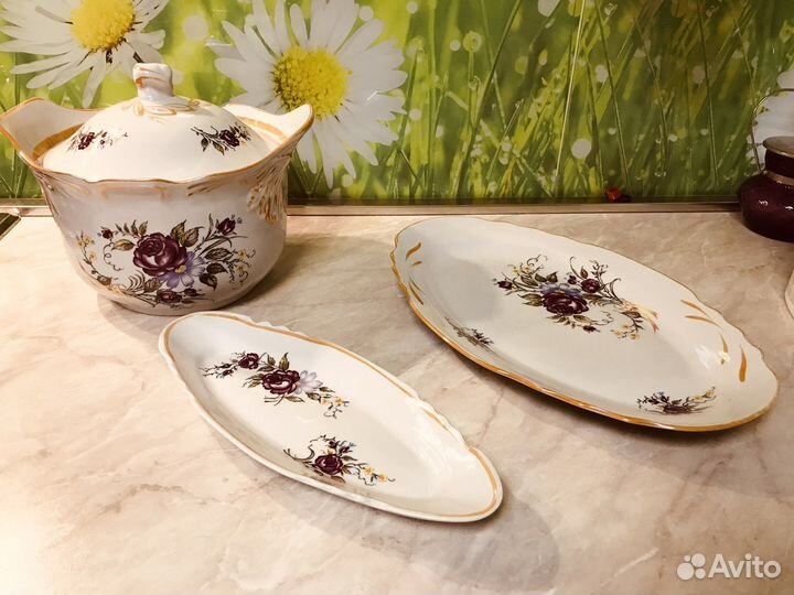 Супница, большое овальное блюдо, селедочница