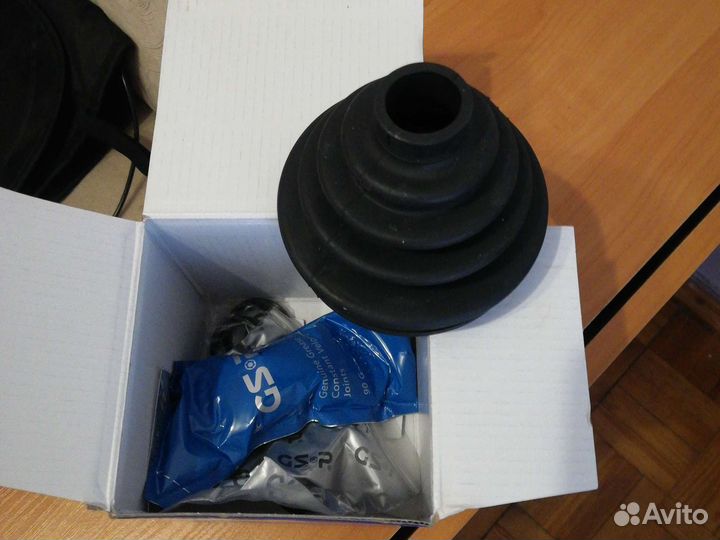 Пыльник шруза ауди