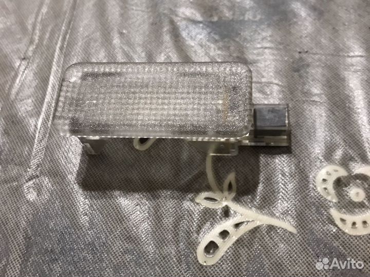 Плафон подсветки подлокотника Мерседес мл гл 164