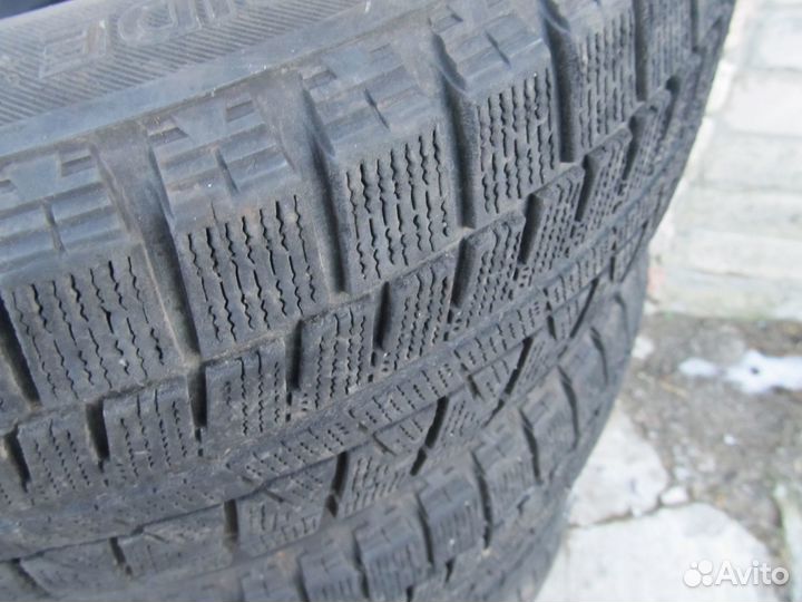 Bridgestone Blizzak Ice 185/60 R15