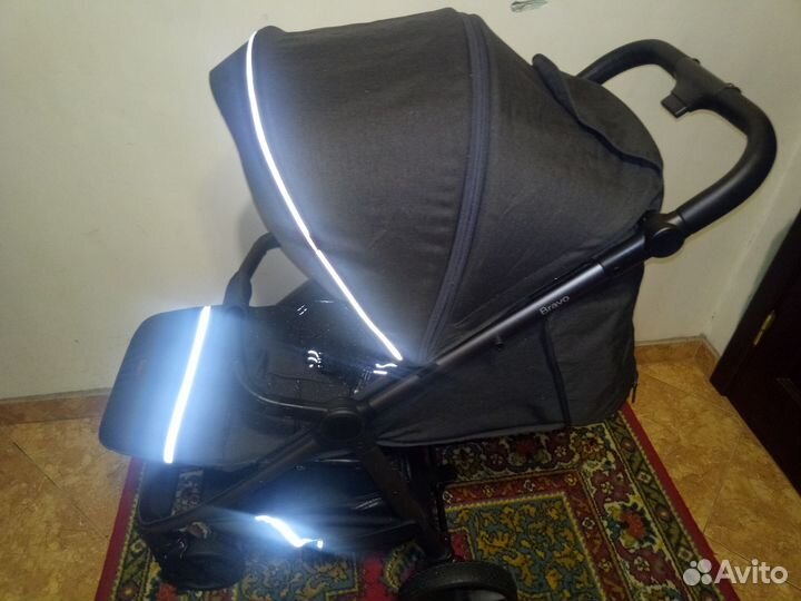 Прогулочная коляска