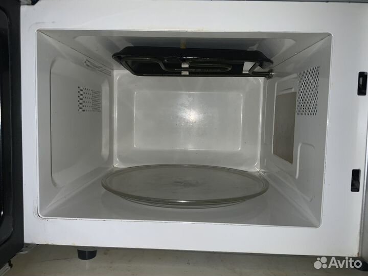 Большая микроволновая печь Trony рабочая