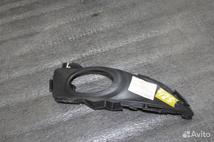 Решетка фары птф правая Mazda 3 bk