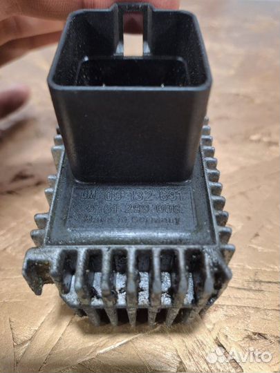Реле свечей накала Opel Zafita A 2.0TDI 2001