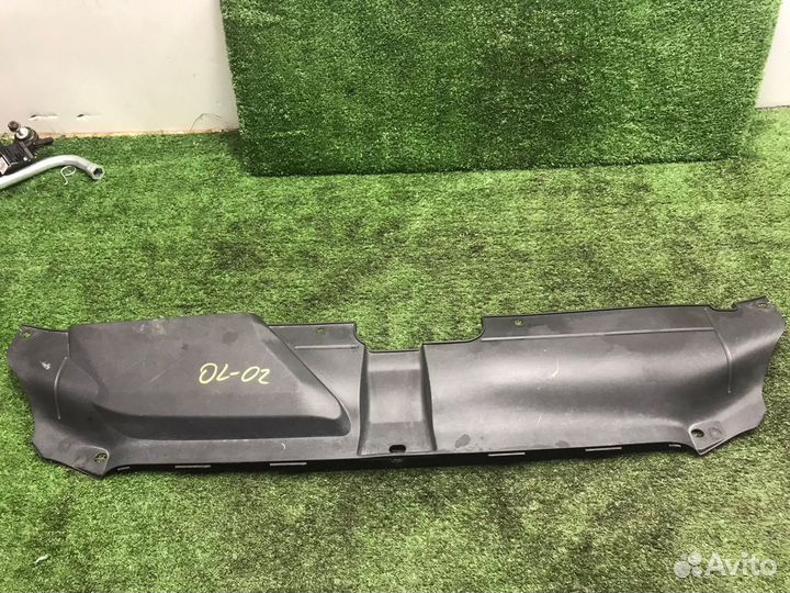 Накладка замка капота Audi A5 8T