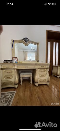 Спальный гарнитур бу