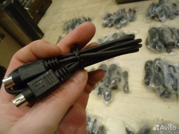 Кабель S-Video 4 контакта 140шт. одним лотом