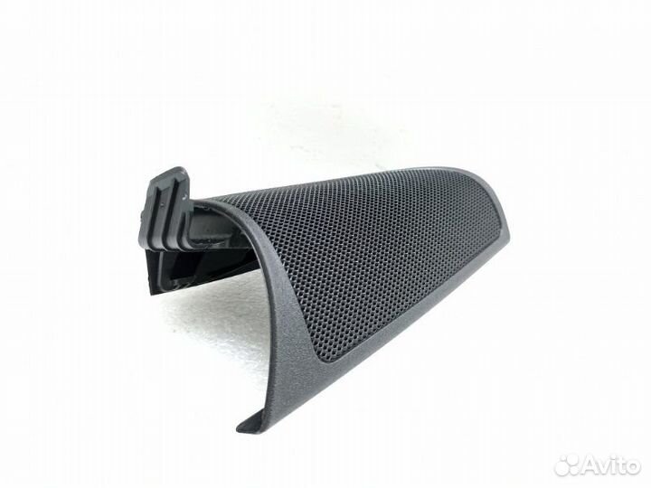 Накладка крепления зеркала передняя правая