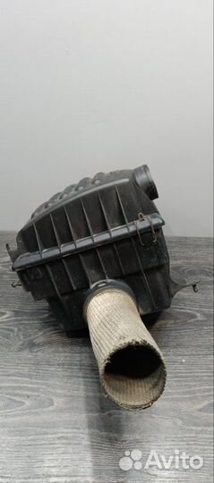 Корпус воздушного фильтра Opel Omega B 1994