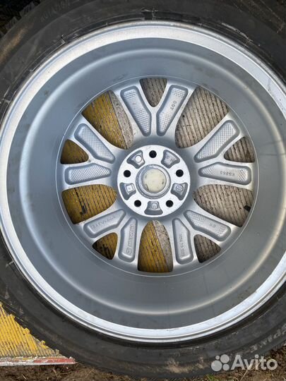 R18 Bridgestone Blizzak Spike-02 SUV 245/45, PCD 5x114.3 DIA 60.2