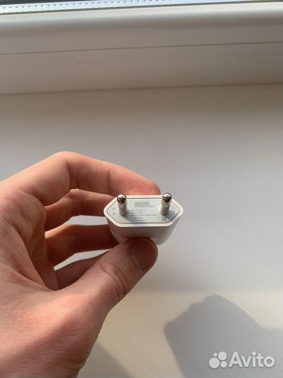 Зарядка для iPhone 5W