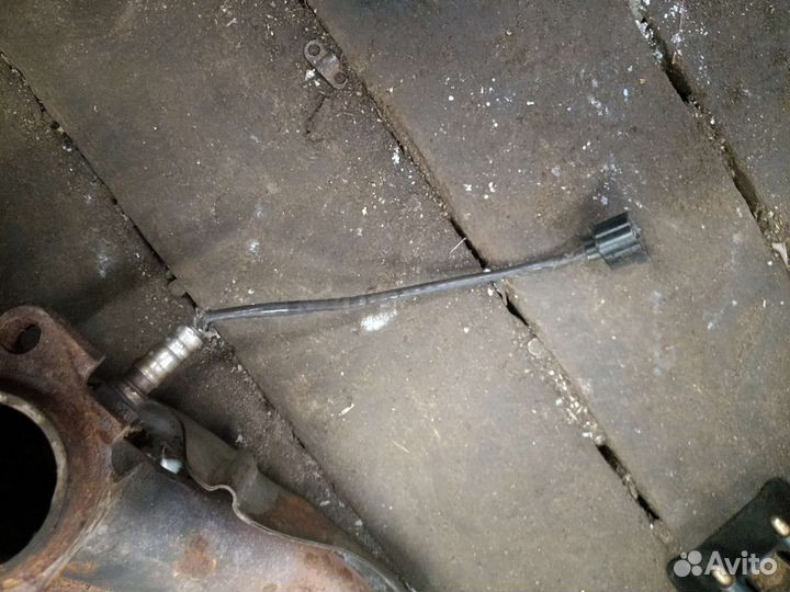 Коллектор выпускной на Волгу Крайслер
