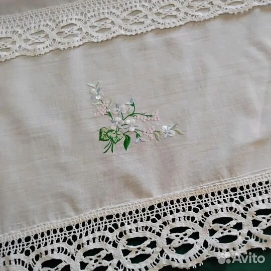 Шторки вышитые