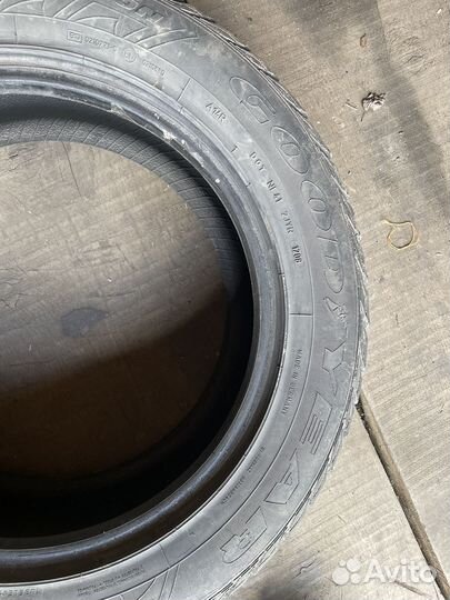 Goodyear UltraGrip 225/60 R17