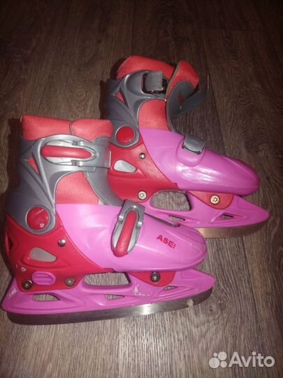 Коньки детские раздвижные 33 -36, и лыжные ботинки