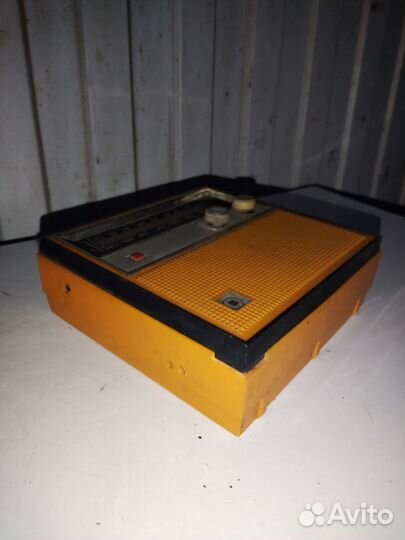 Радиоприёмник Вега 402 Олимпийская серия СССР