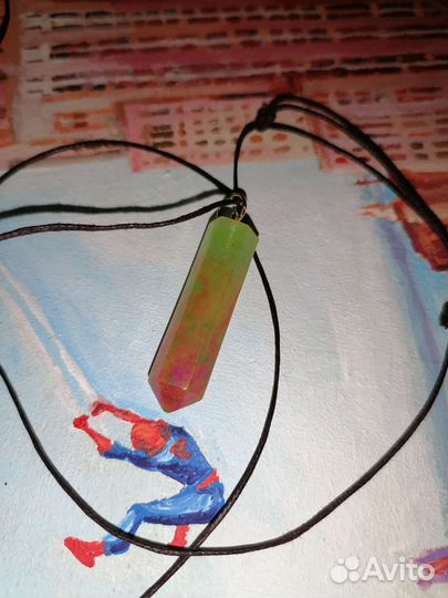 Подвеска из эпоксидной смолы