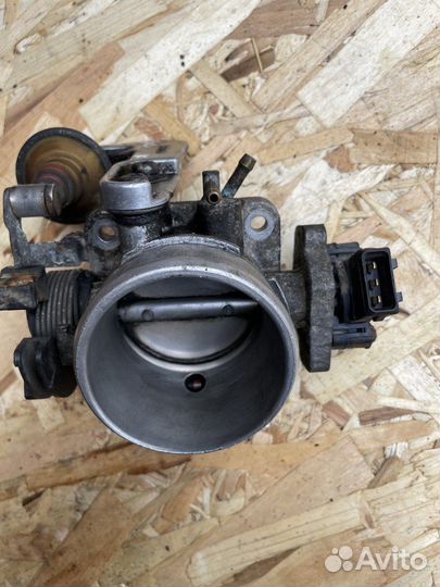 Дроссельная заслонка passat b3