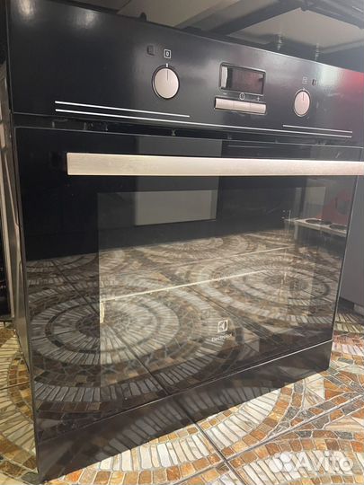 Духовой шкаф electrolux