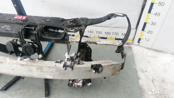 Передняя панель Mercedes Benz C W203(телевизор)