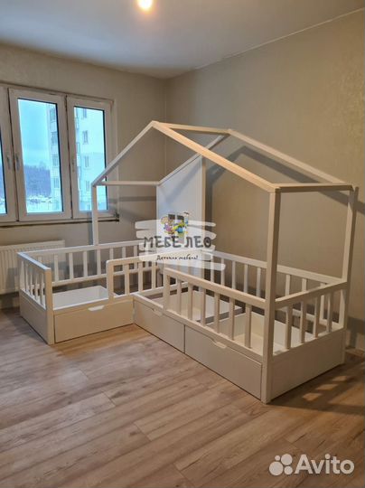 Кровать домик