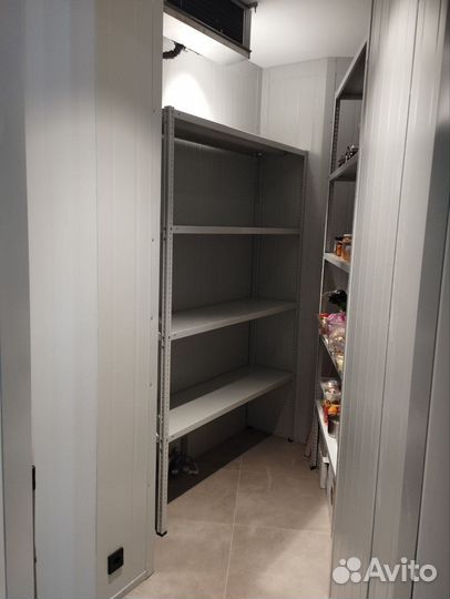 Стеллажи и этажерки высокого качества из металла