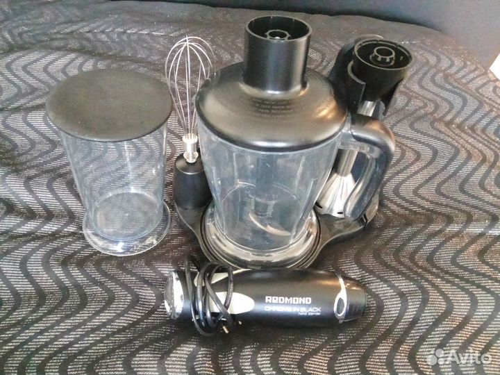 Блендер погружной Redmond RHB 2904