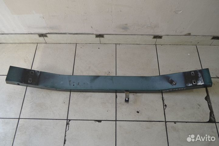 Усилитель бампера передний Dodge Stratus 1