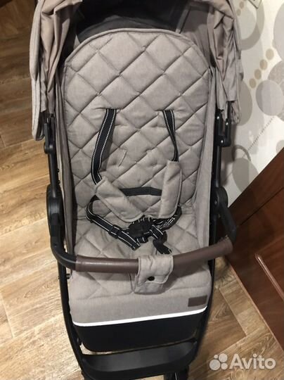 Прогулочная коляска carello bravo air