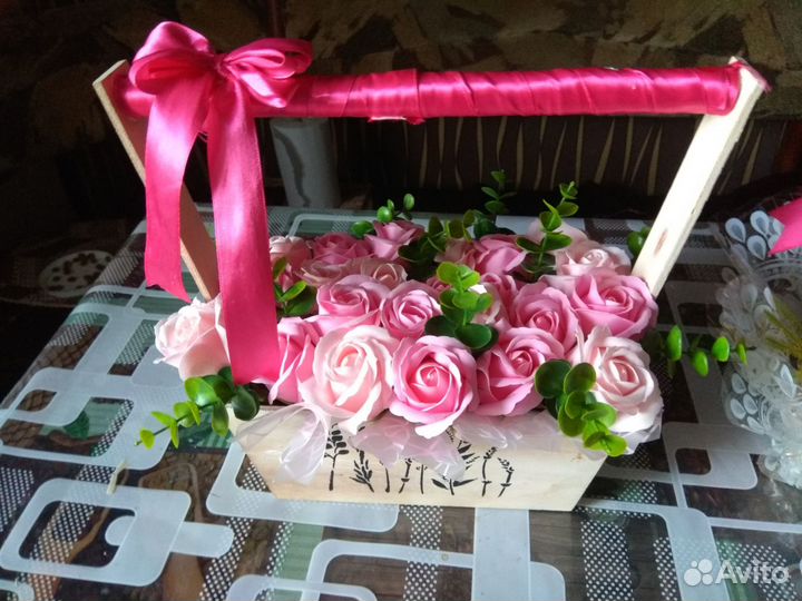 Подарок из пеных роз