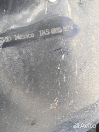 Подкрылок передний левый VW Jetta 5