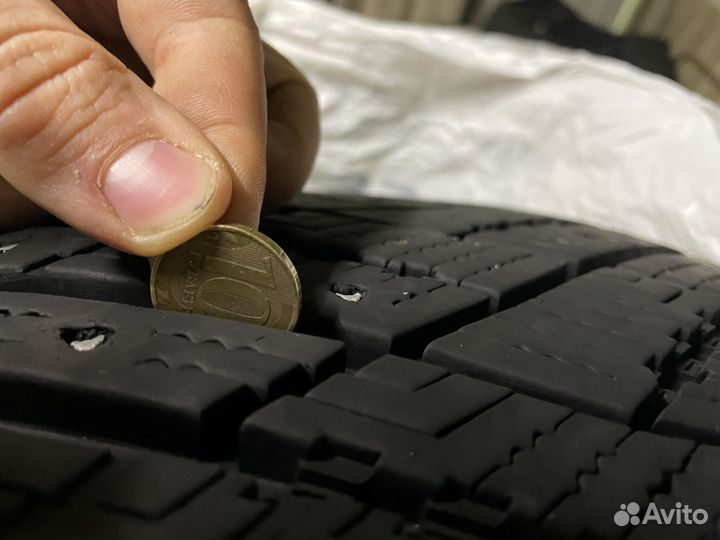 Goodyear Ultragrip Ice Arctic 245/45 R18 100T