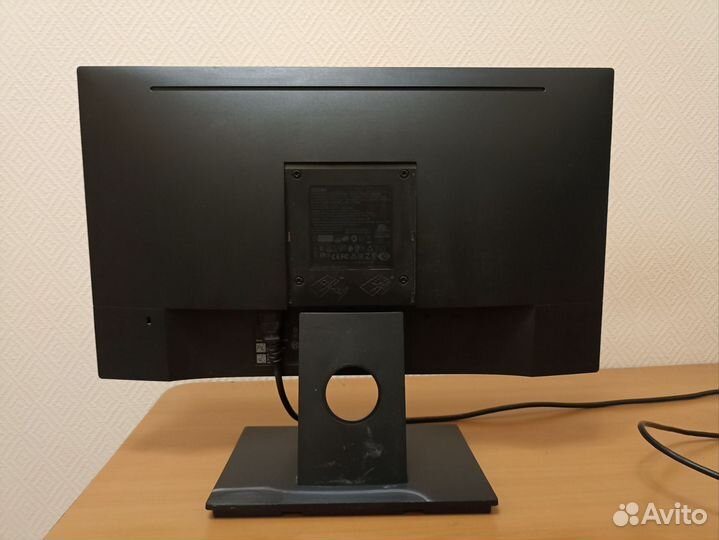 Монитор Dell 21.5 дюйма 60 герц full hd