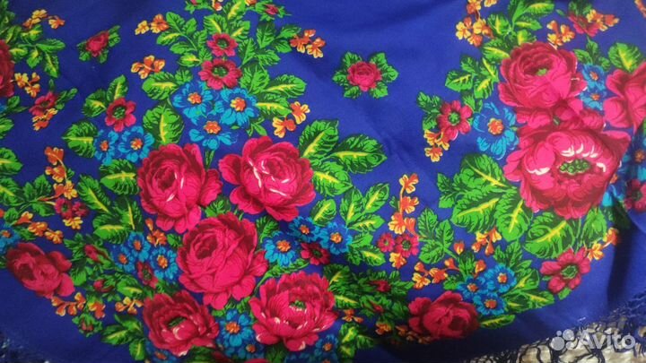 Платки старинные и винтажные.репсовые,шерсть