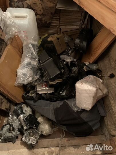 Бу запчасти нижне рынка, на перепродажу