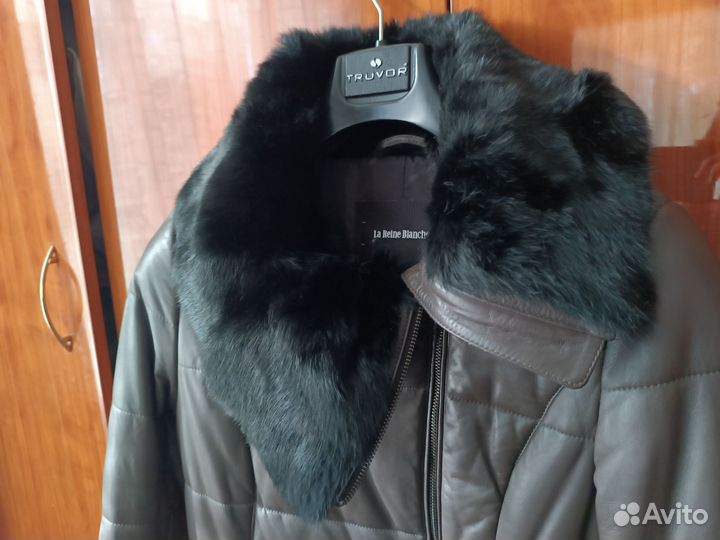 Пальто натуральное кожаное 44 на подкладе с мехом