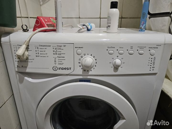 Стиральная машина indesit 5кг