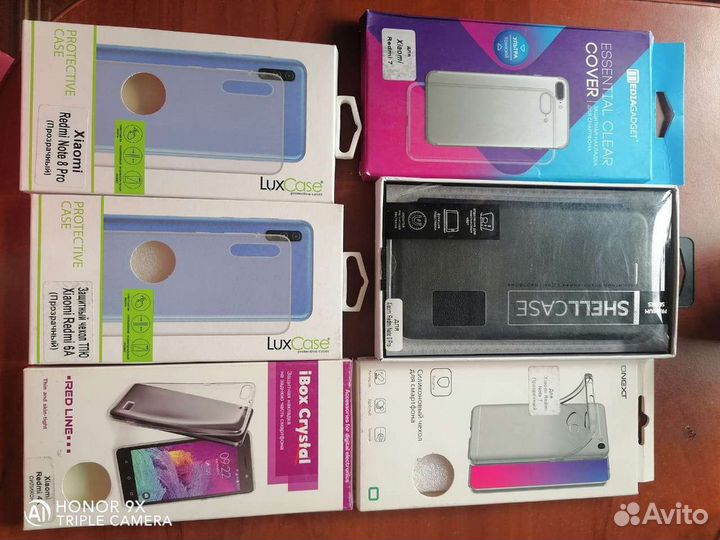 Чехлы на телефон