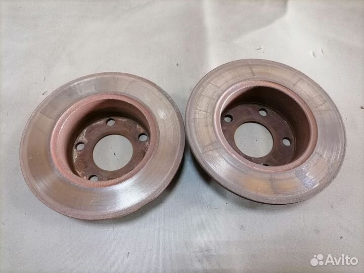 Диск тормозной задний Volkswagen Passat B5 1996-00