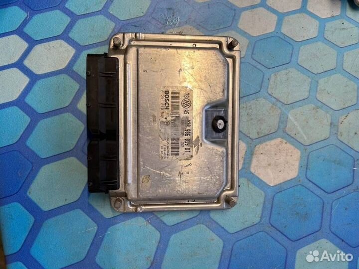 Блок управления двигателем 038906019DT