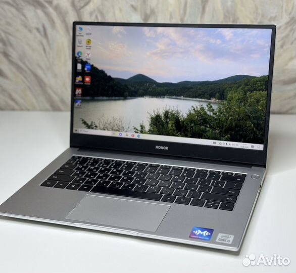 Honor MagicBook X14 i5 10210U 8GB 256GB