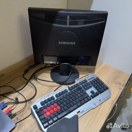 Монитор samsung 19