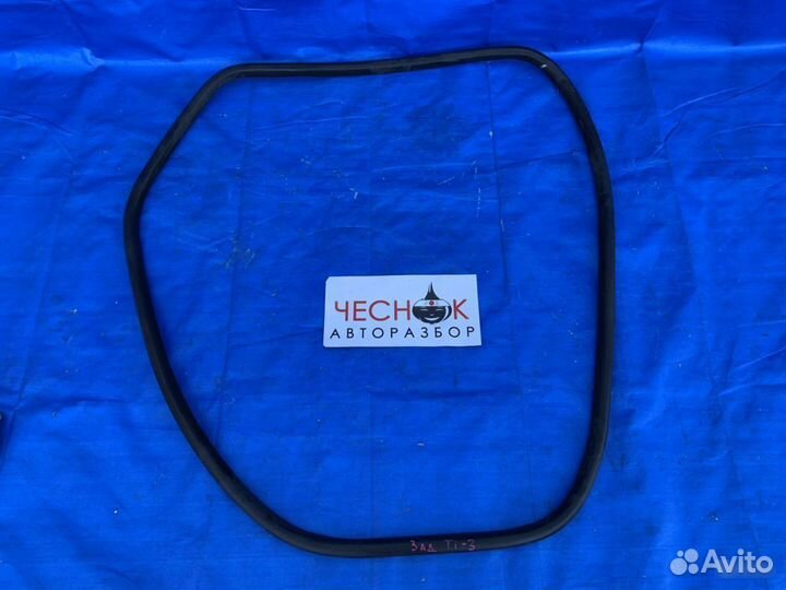 Уплотнитель заднего проема двери Volkswagen Tiguan