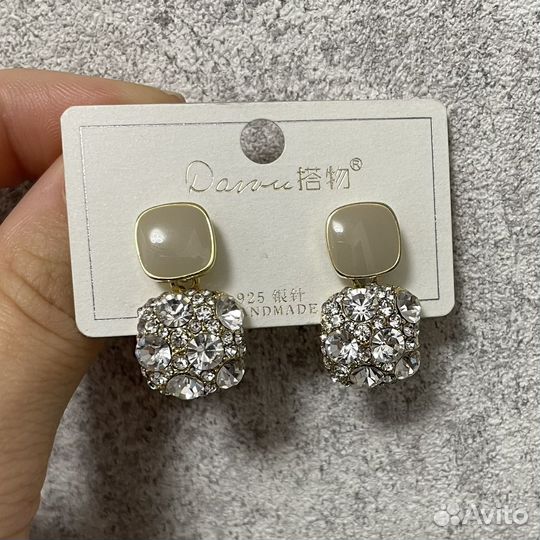 Серьги бижутерия