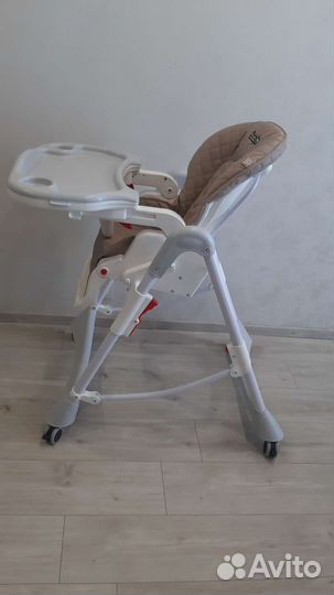 Стульчик для кормления babyton